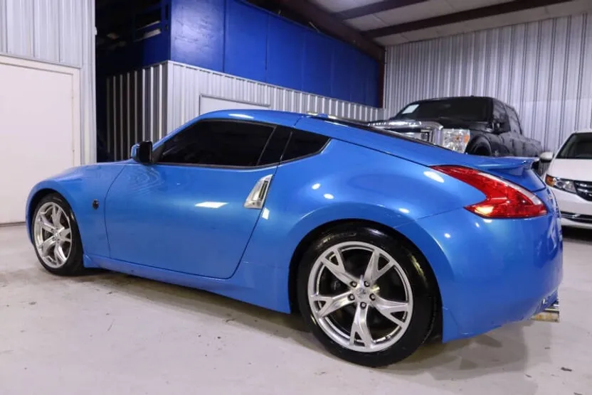 2009 Nissan 370Z Touring photo 1