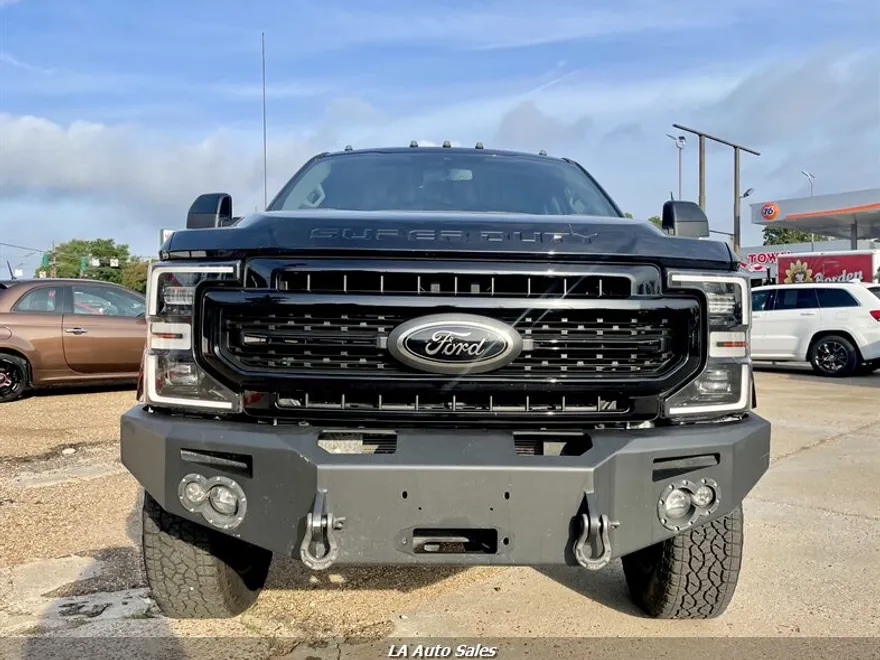 2020 Ford F-350 Lariat photo 2