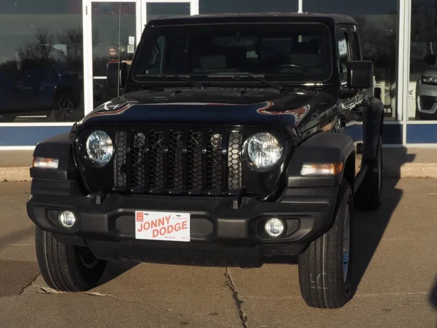2020 Jeep Gladiator Sport S photo 1