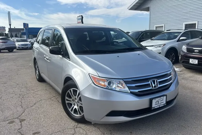 2012 Honda Odyssey photo 1