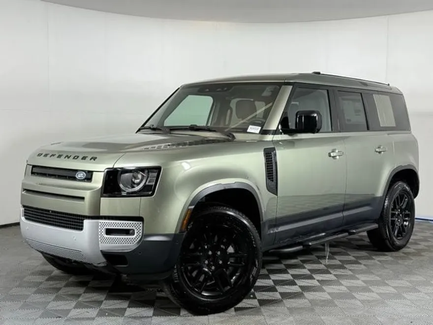 2025 Land Rover Defender 110 S photo 1