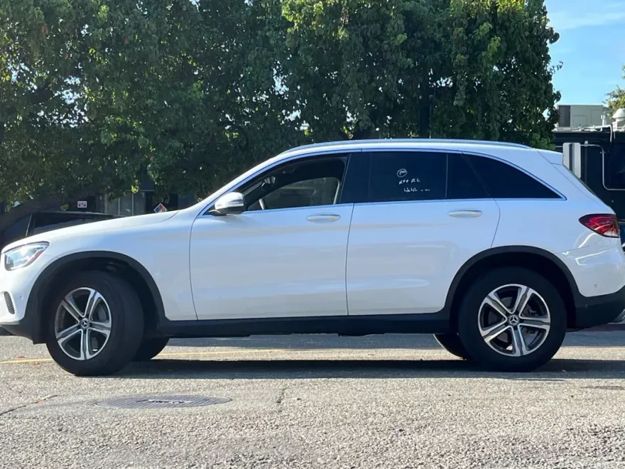 2022 Mercedes Benz GLC 300 4MATIC photo 1
