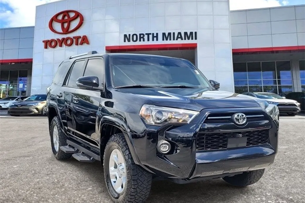2023 Toyota 4Runner SR5 Premium photo 1