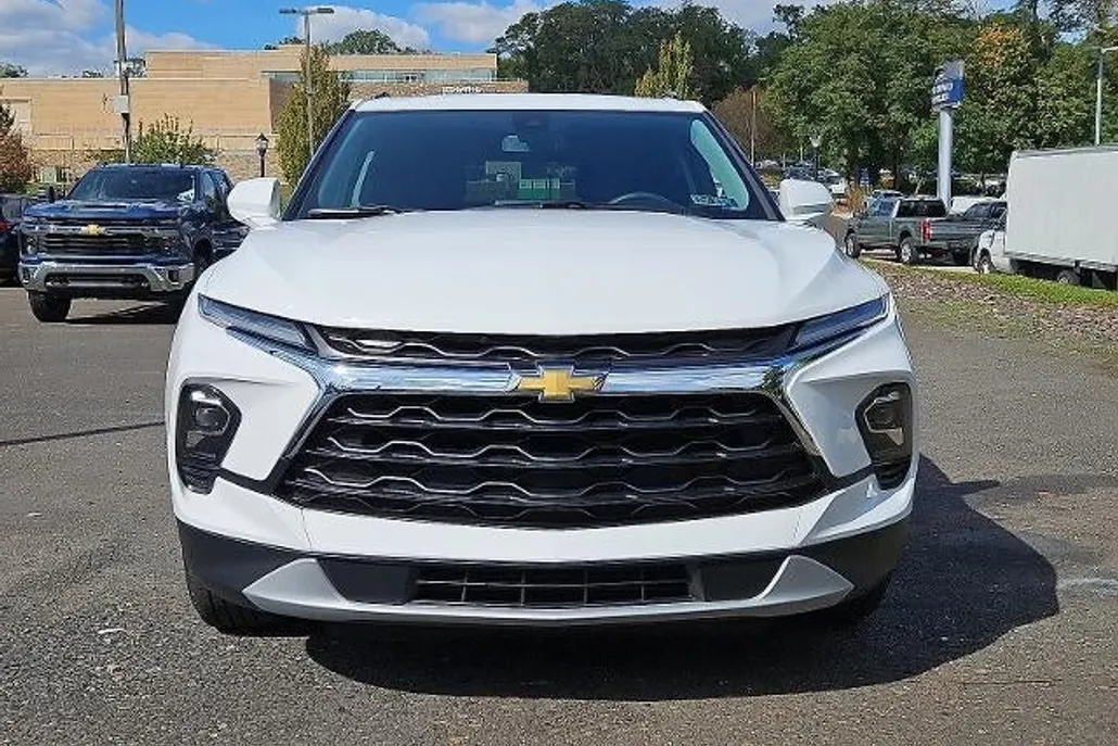 2023 Chevrolet Blazer 2LT photo 1