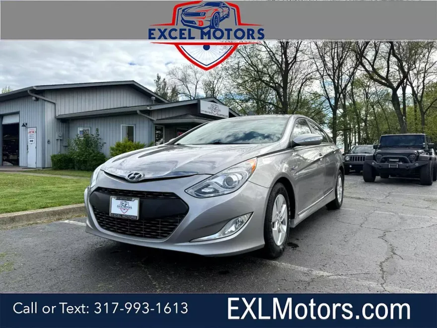 2012 Hyundai Sonata Hybrid photo 1