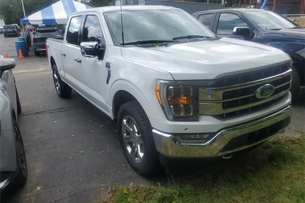 2023 Ford F-150 Lariat photo 1