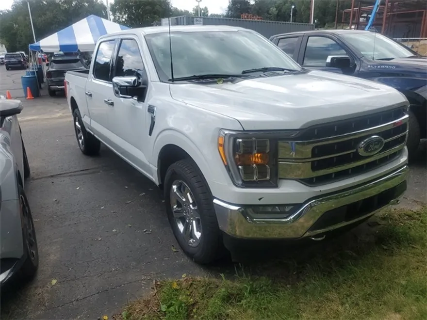 2023 Ford F-150 Lariat photo 1