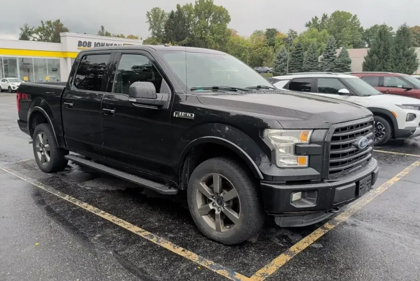 2015 Ford F-150 XLT photo 1