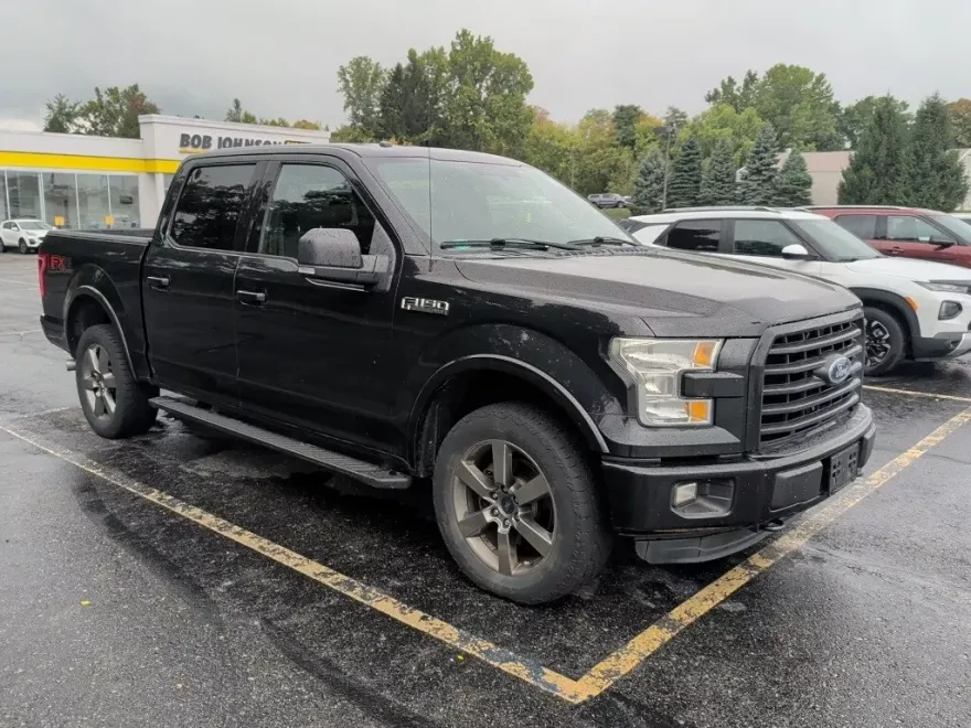 2015 Ford F-150 XLT photo 1