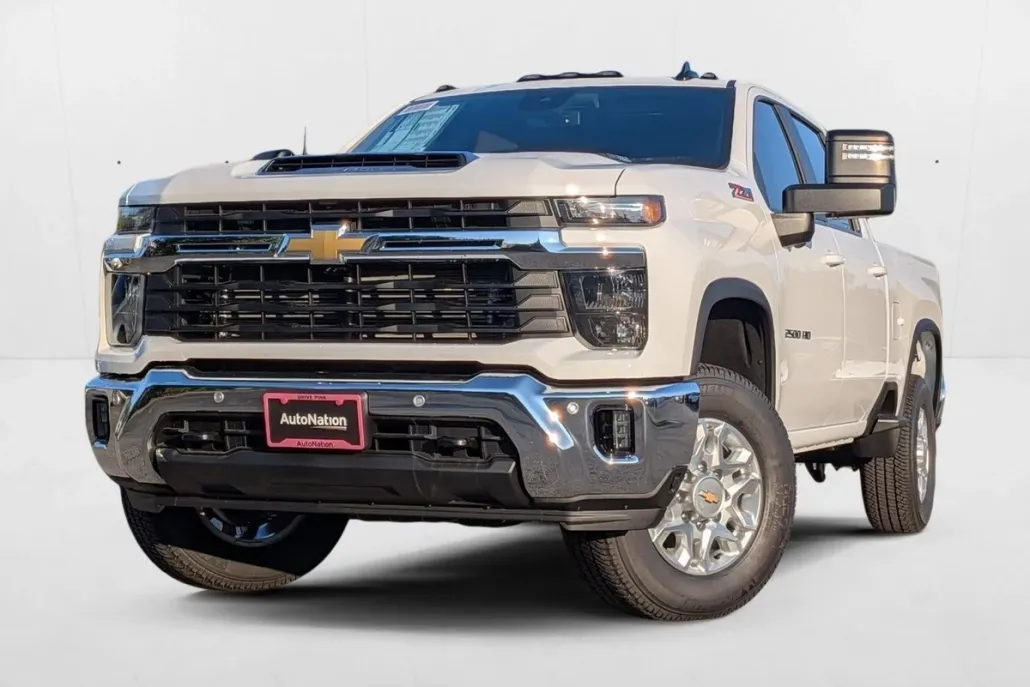 2025 Chevrolet Silverado 2500HD LT photo 1