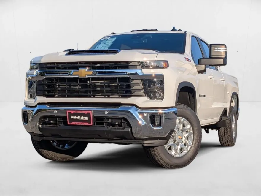 2025 Chevrolet Silverado 2500HD LT photo 1