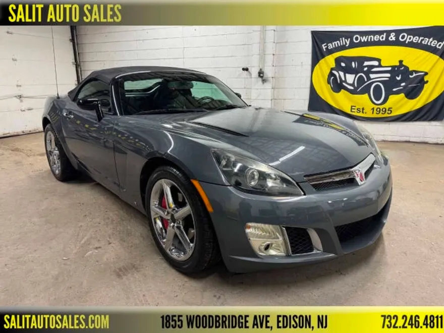 2008 Saturn Sky Convertible photo 1