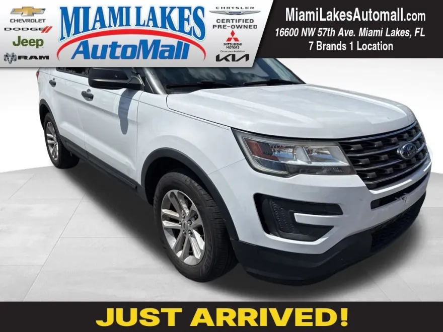 2017 Ford Explorer Base photo 1