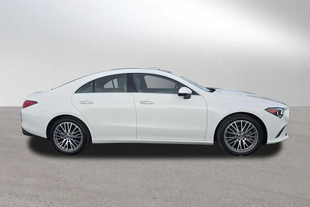 2021 Mercedes Benz CLA 250 photo 1