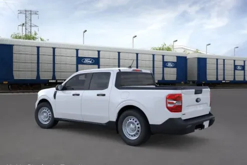2025 Ford Maverick XL photo 2