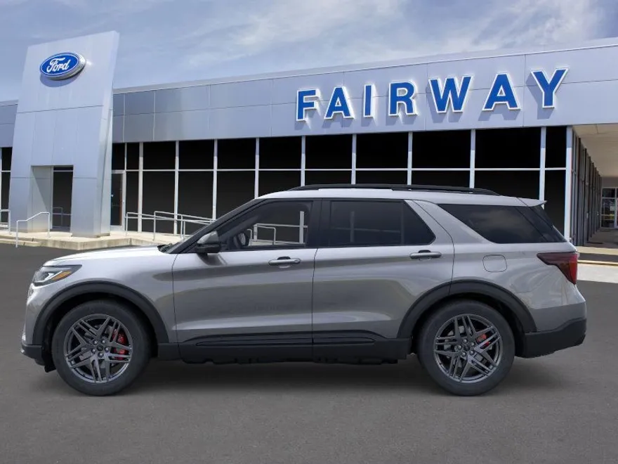 2025 Ford Explorer ST photo 1