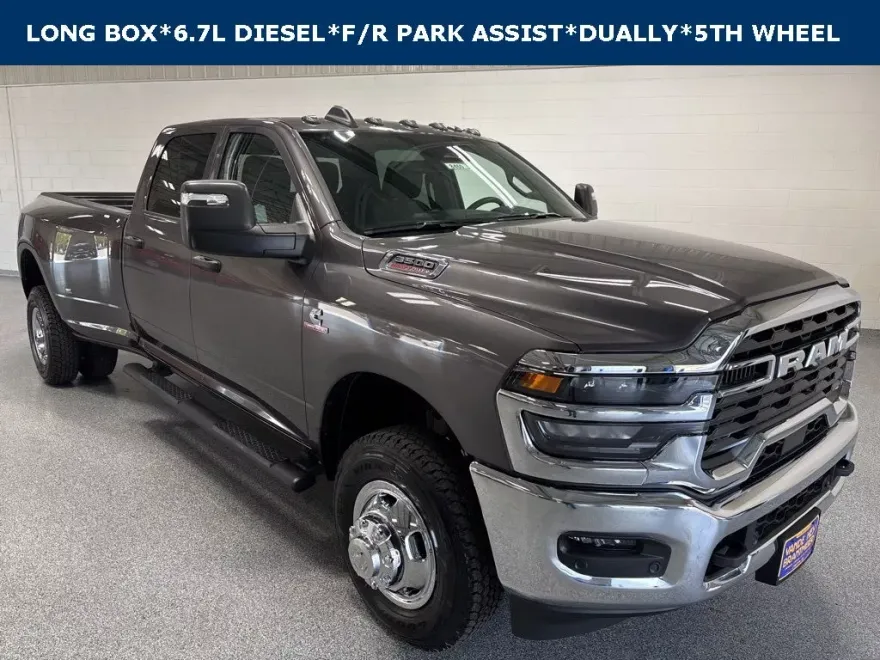 2026 Ram 3500 Tradesman photo 1