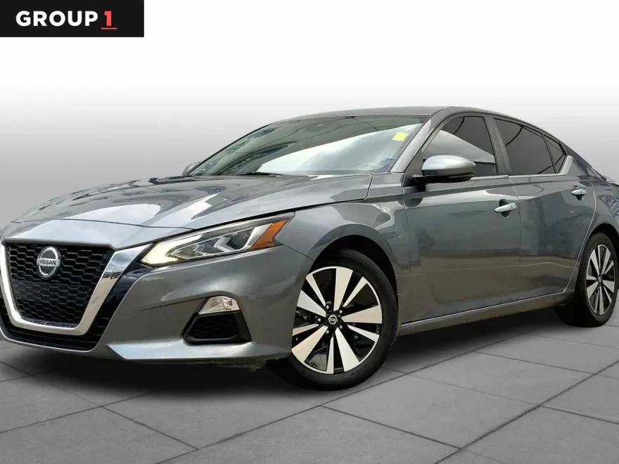 2021 Nissan Altima 2.5 SV photo 1