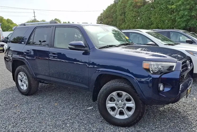 2020 Toyota 4Runner SR5 Premium photo 1