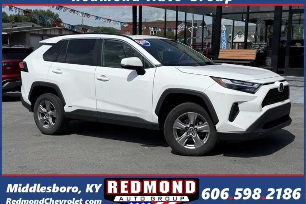 2023 Toyota RAV4 Hybrid XLE photo 1