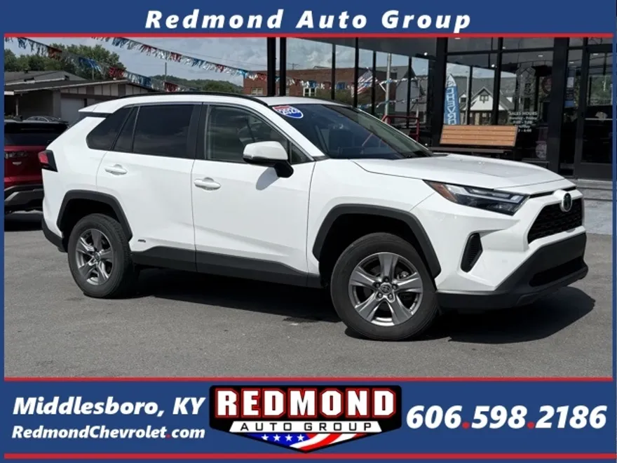 2023 Toyota RAV4 Hybrid XLE photo 1