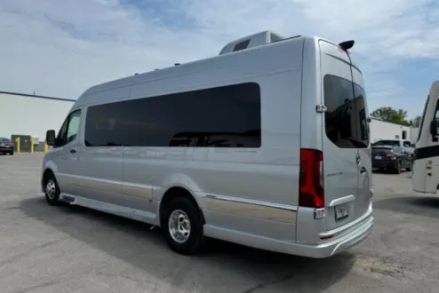 2024 Mercedes Benz Sprinter 3500 photo 3