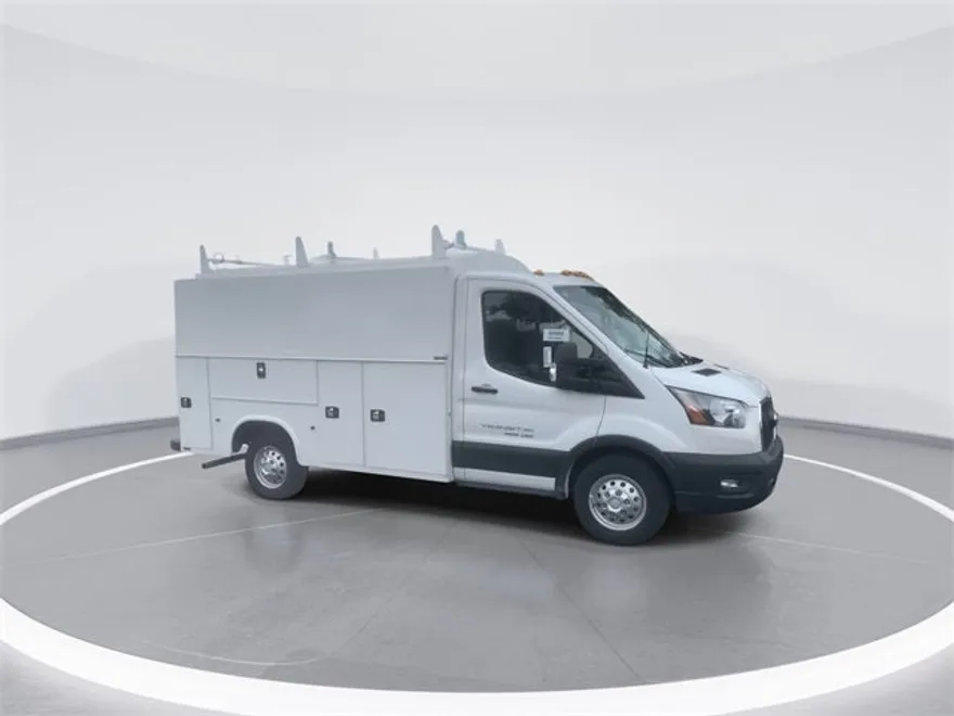 2024 Ford Transit photo 1