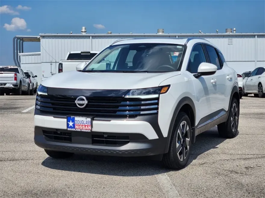 2025 Nissan Kicks SV photo 1