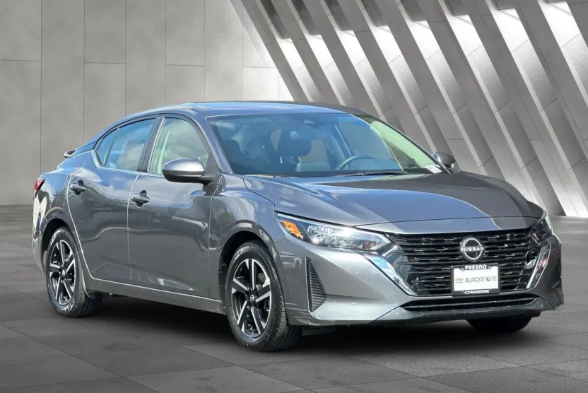 2024 Nissan Sentra SV photo 1
