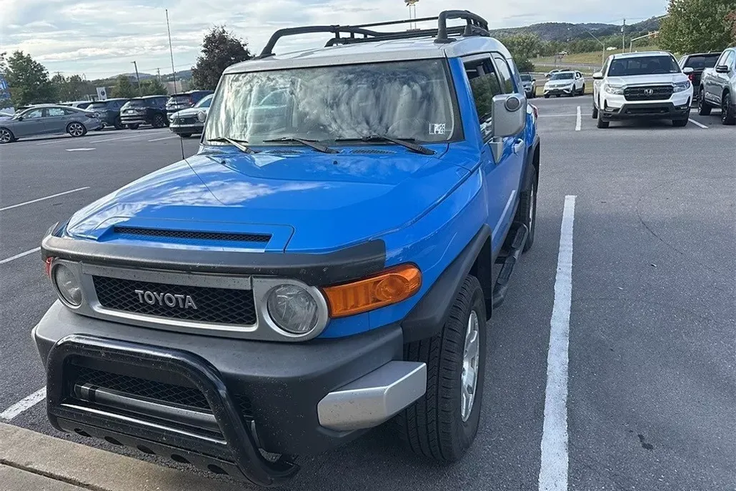 2007 Toyota FJ Cruiser Base photo 1