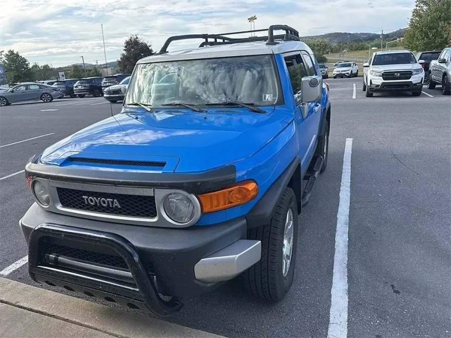 2007 Toyota FJ Cruiser Base photo 1