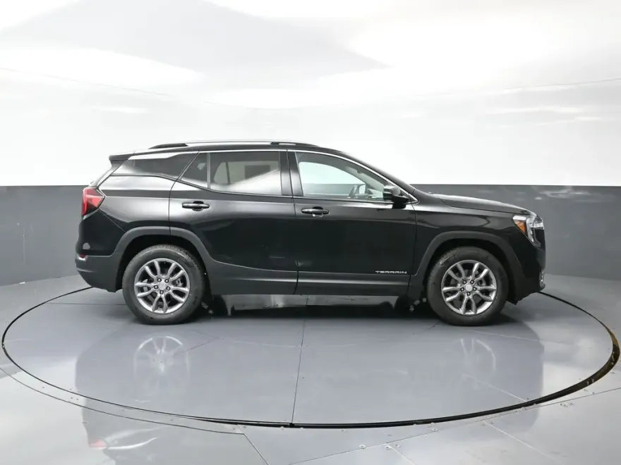 2024 Gmc Terrain SLT photo 1