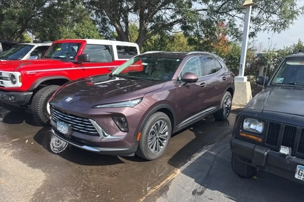 2024 Buick Envision Preferred photo 1