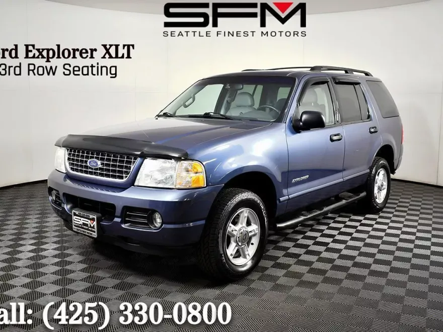 2004 Ford Explorer XLT photo 1