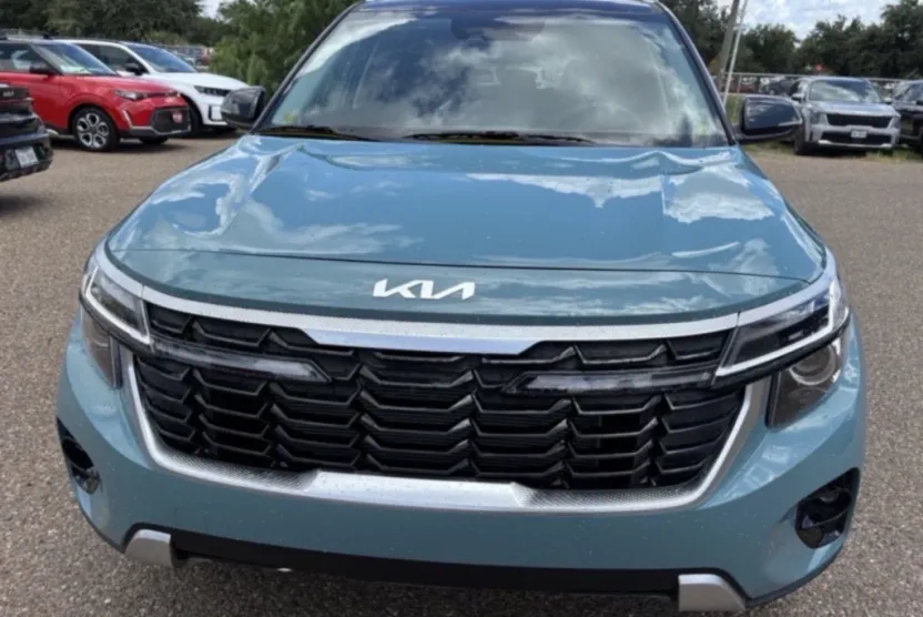2026 Kia Seltos S photo 1