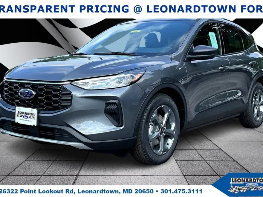2025 Ford Escape ST-Line photo 1