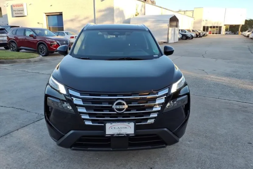 2026 Nissan Rogue SV photo 1