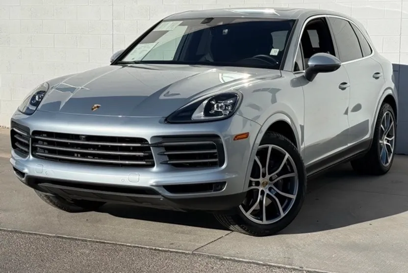 2023 Porsche Cayenne Base photo 1