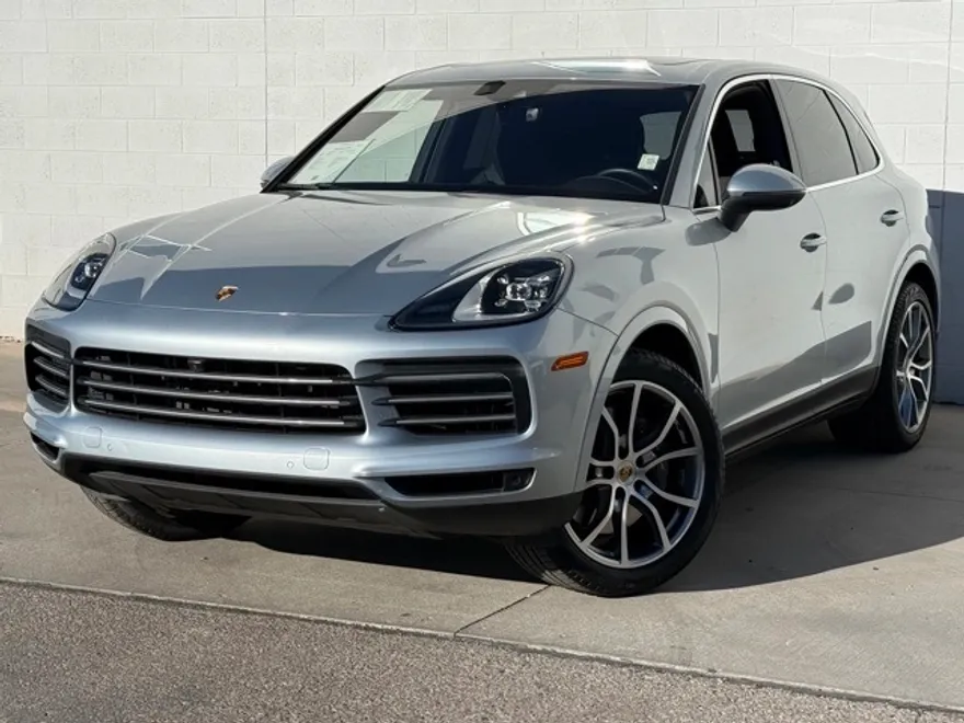 2023 Porsche Cayenne Base photo 1