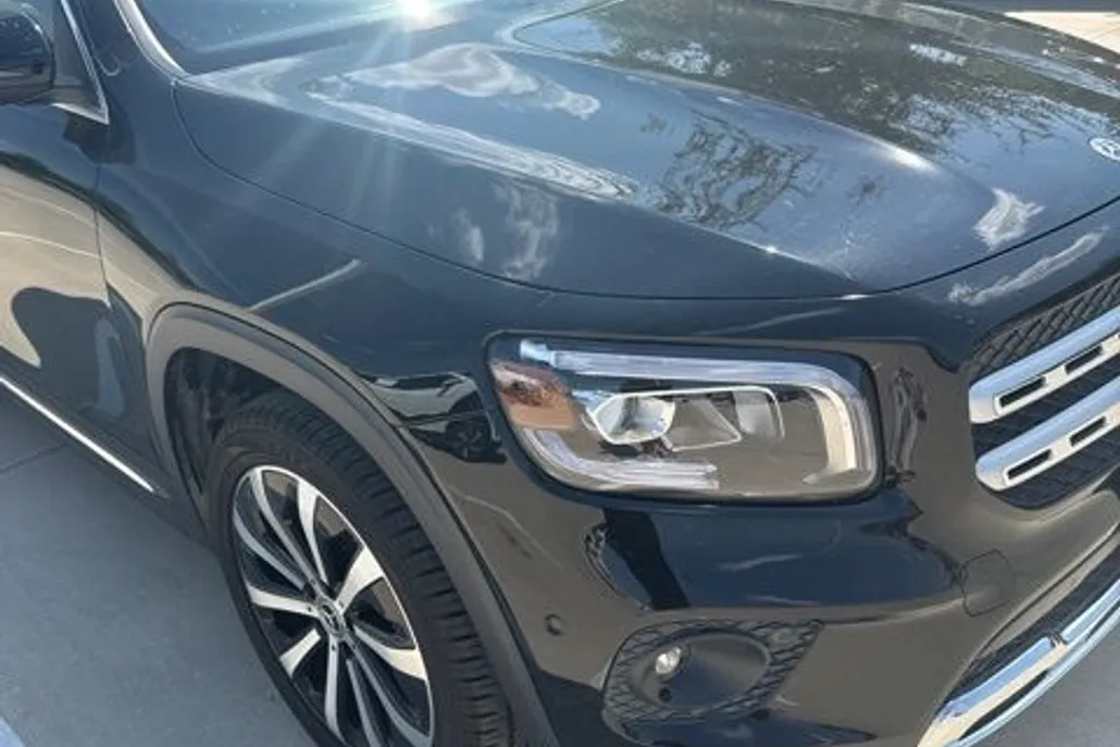 2023 Mercedes Benz GLB 250 photo 1