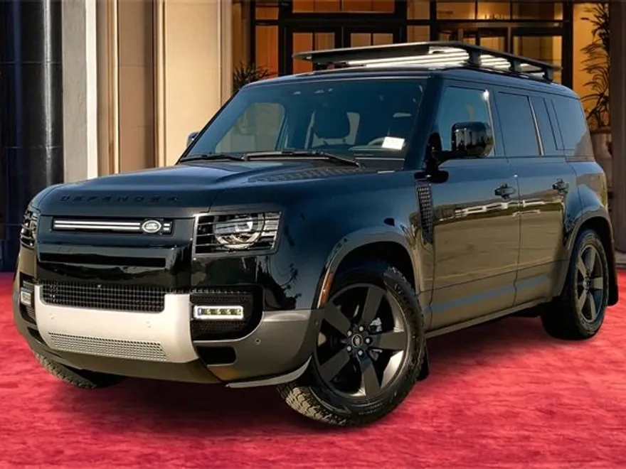 2025 Land Rover Defender 110 S photo 1