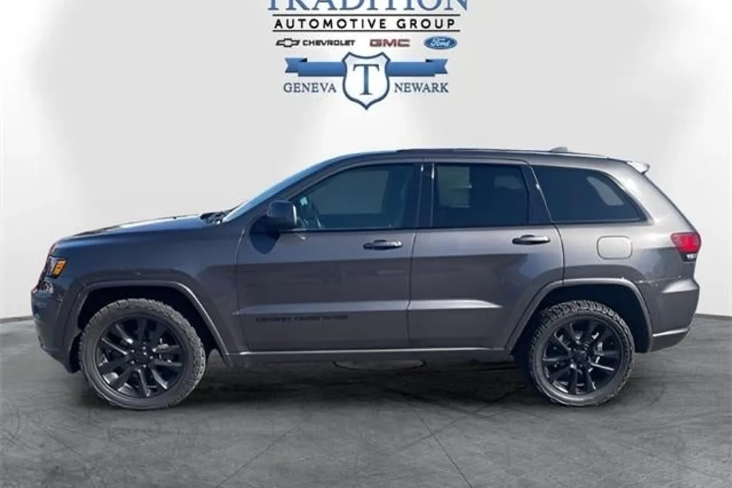 2020 Jeep Grand Cherokee Altitude photo 1
