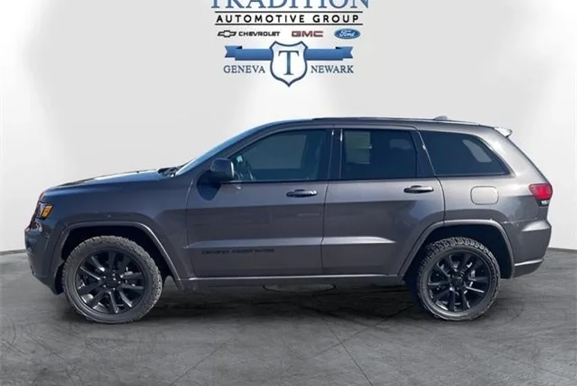2020 Jeep Grand Cherokee Altitude photo 1
