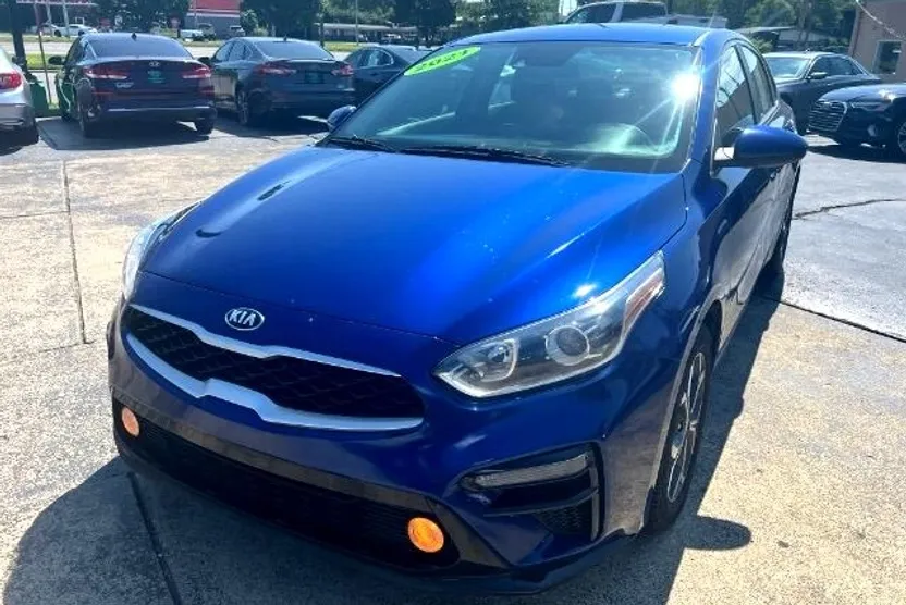 2021 Kia Forte FE LXS photo 1