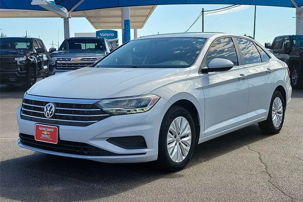 2019 Volkswagen Jetta S photo 1