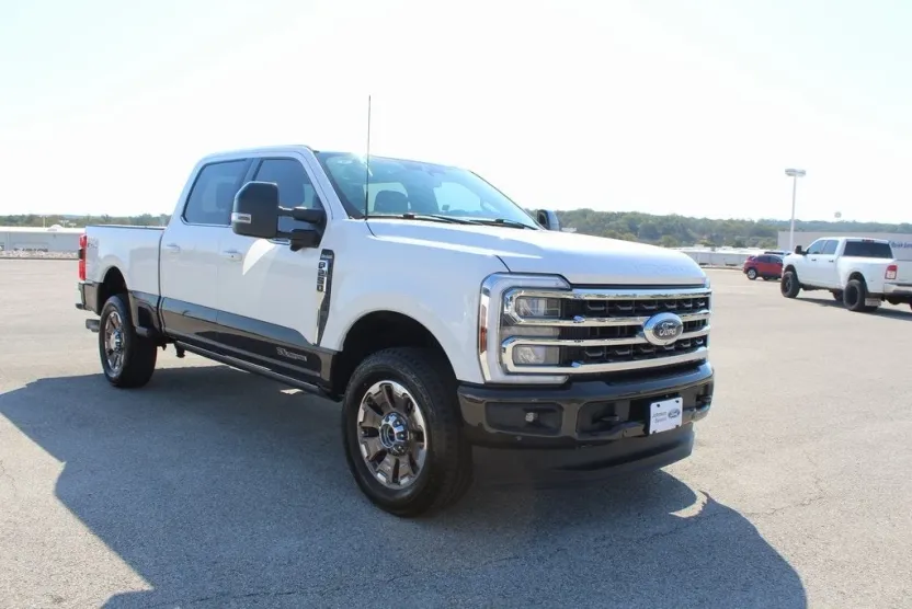2024 Ford F-250 photo 1