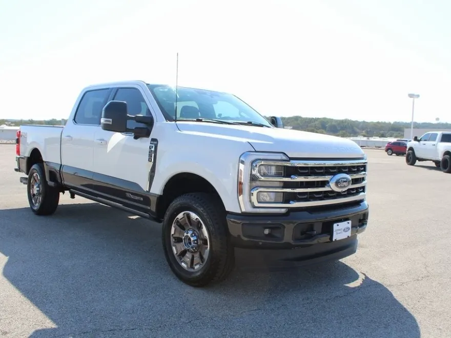 2024 Ford F-250 photo 1