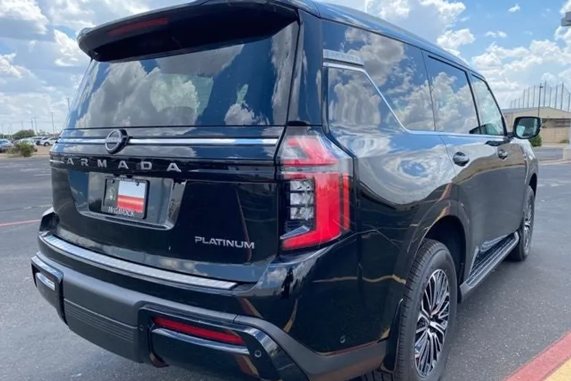 2025 Nissan Armada Platinum photo 1