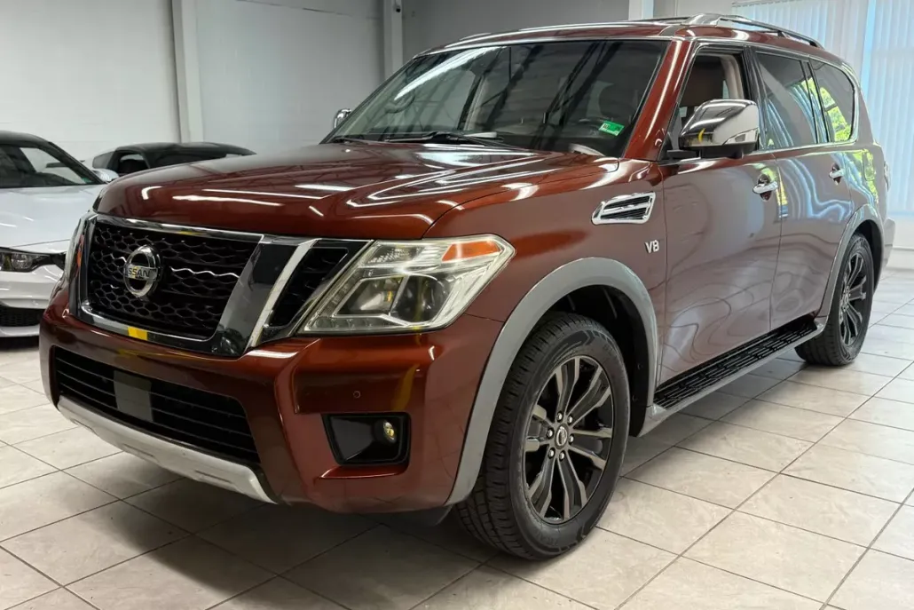 2017 Nissan Armada Platinum photo 1