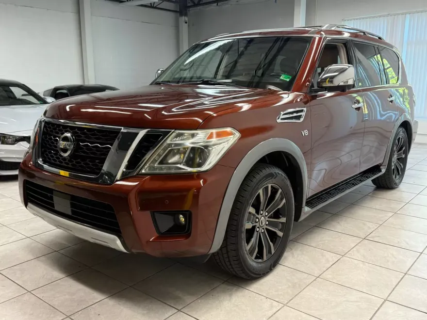 2017 Nissan Armada Platinum photo 1